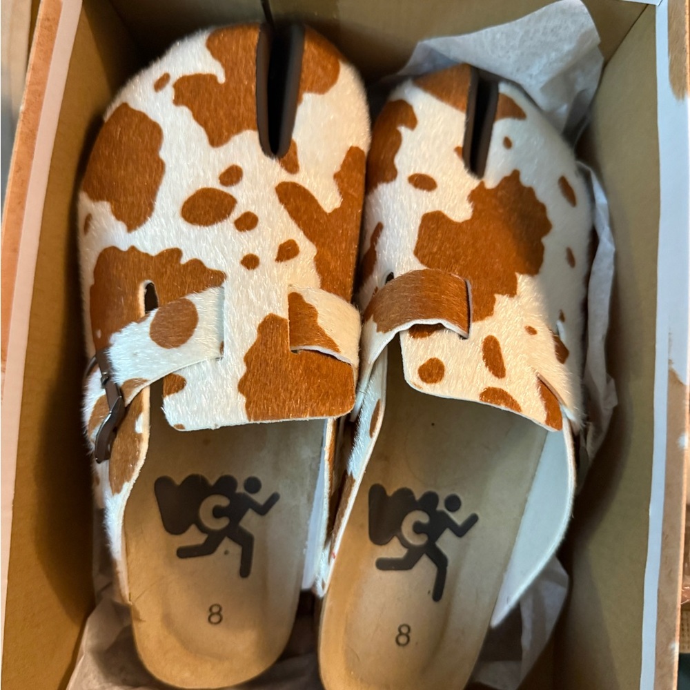 Cow Print Tabi Mule NWT